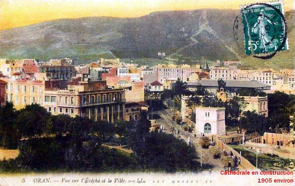 CA aa- 05- Cathedrale Construction.JPG
